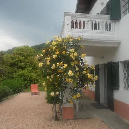 A Casa Di Ernestina Bed & Breakfast Ameno